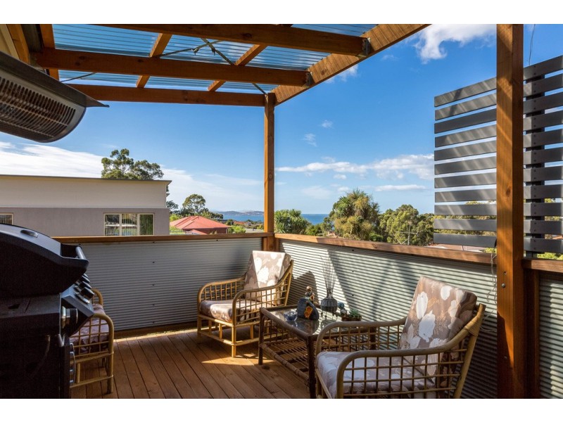 25 Hillside Drive, Blackmans Bay TAS 7052