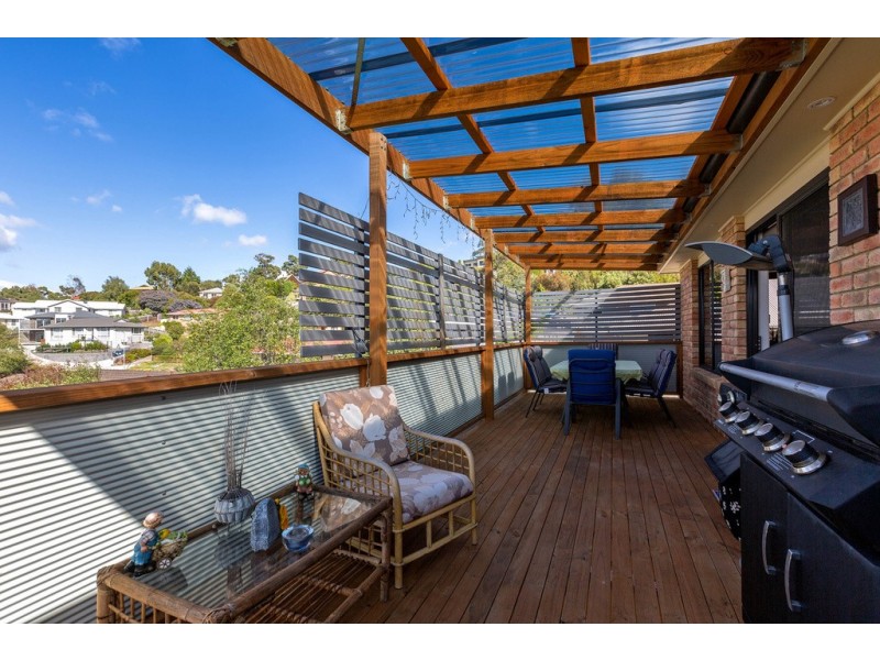 25 Hillside Drive, Blackmans Bay TAS 7052