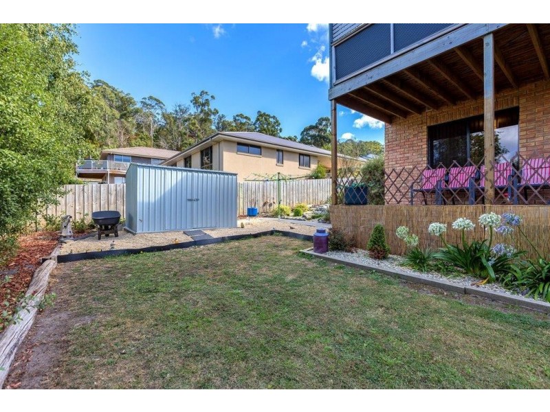 25 Hillside Drive, Blackmans Bay TAS 7052