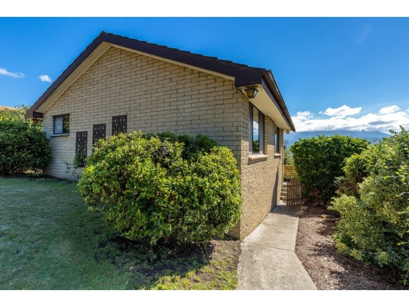 9 Mona Street, Kingston TAS 7050