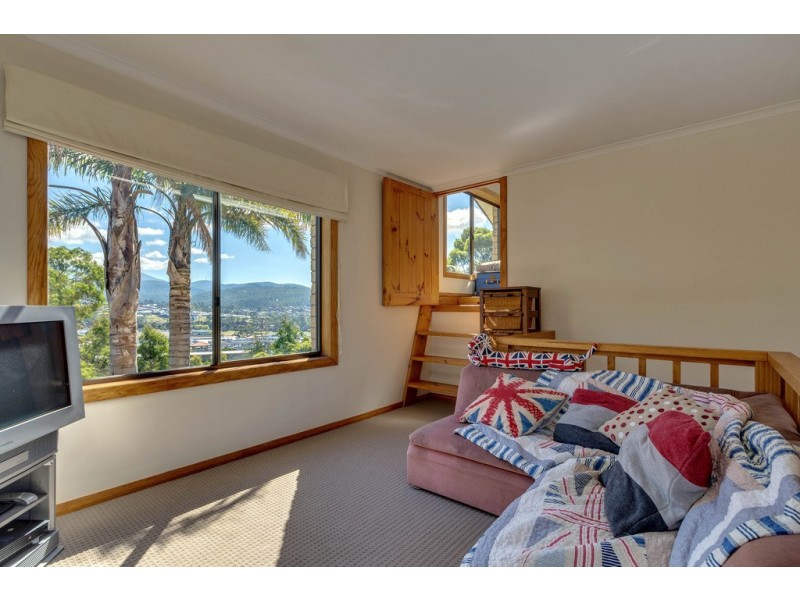 9 Mona Street, Kingston TAS 7050