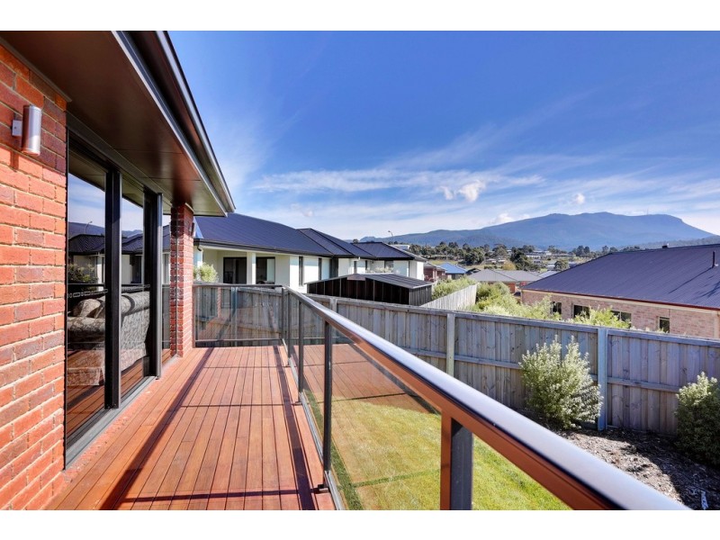 30 Ineke Drive, Kingston TAS 7050