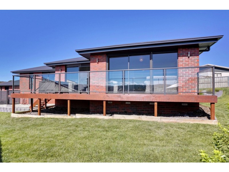 30 Ineke Drive, Kingston TAS 7050