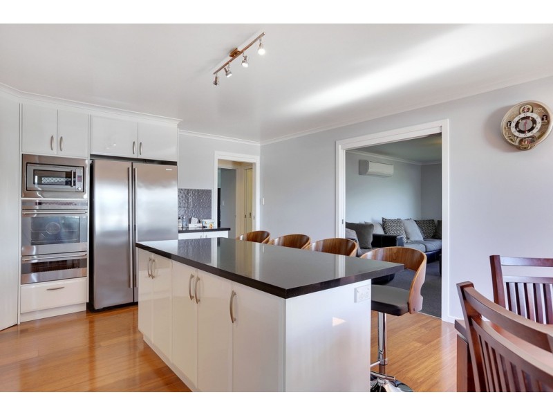 30 Ineke Drive, Kingston TAS 7050