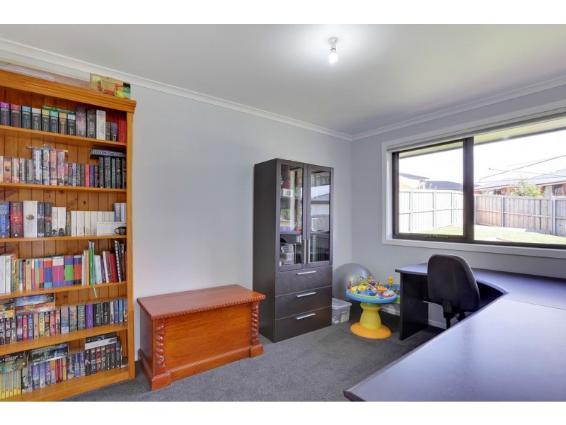 30 Ineke Drive, Kingston TAS 7050