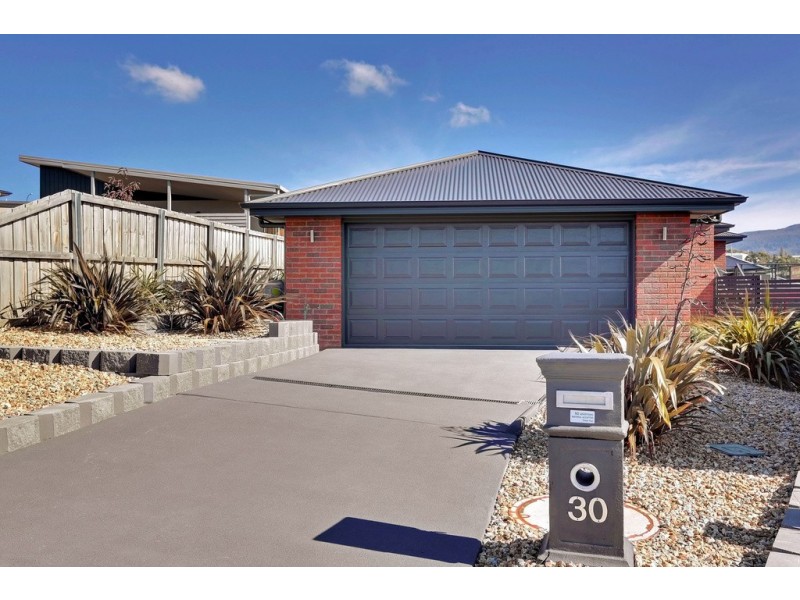 30 Ineke Drive, Kingston TAS 7050
