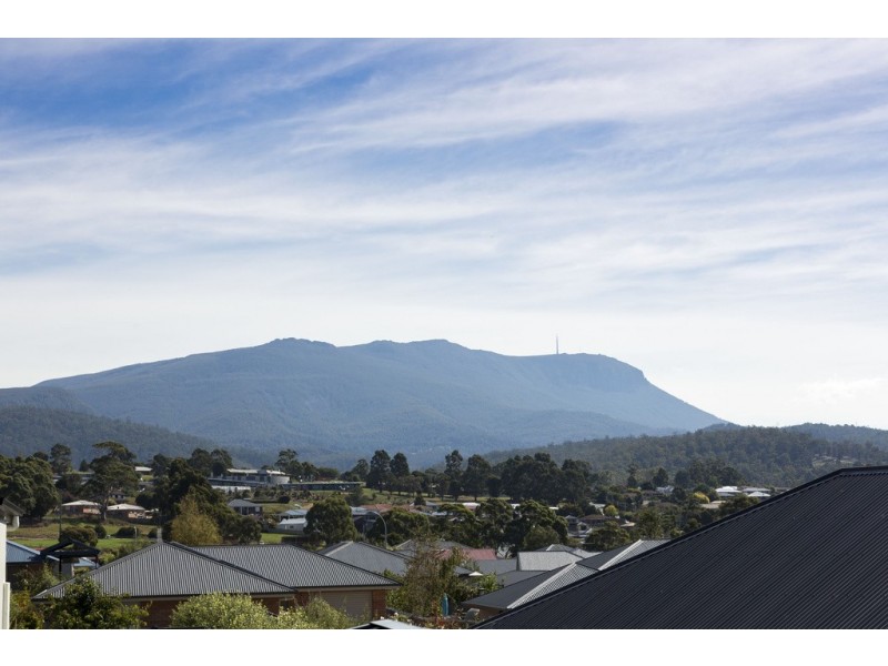 30 Ineke Drive, Kingston TAS 7050