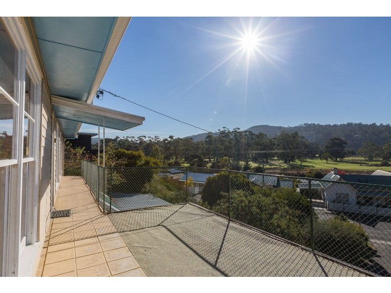 54 Beach Road, Kingston Beach TAS 7050
