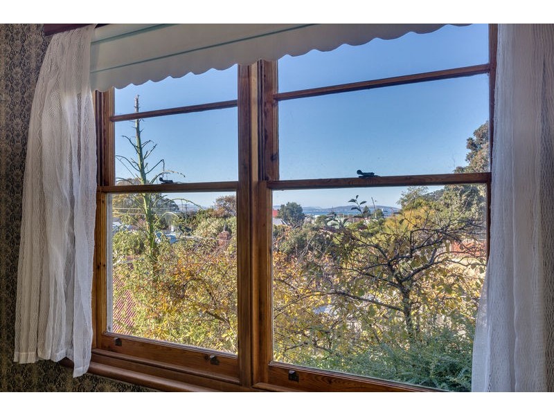 54 Beach Road, Kingston Beach TAS 7050