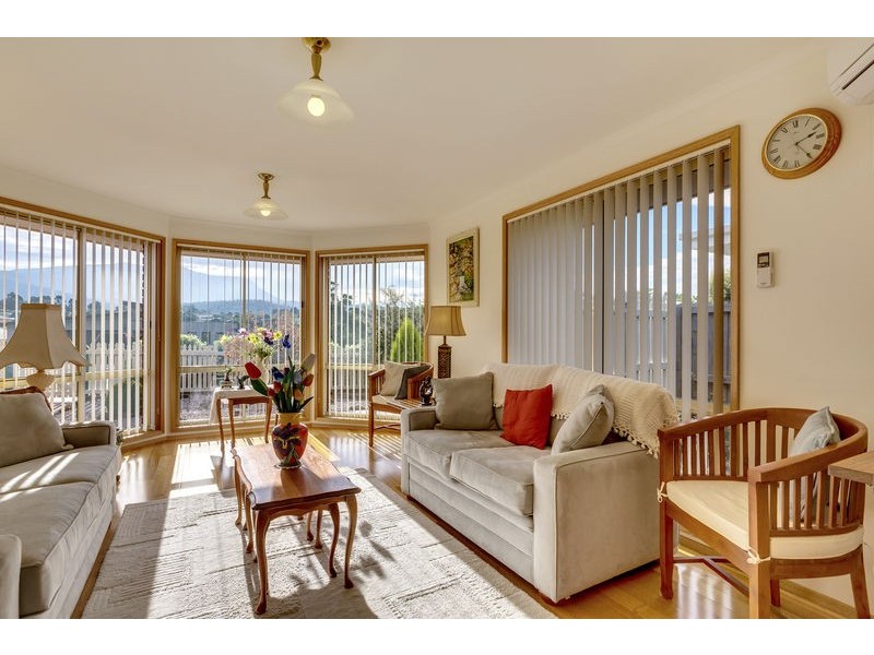 7 Queens Parade, Kingston TAS 7050