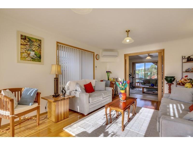 7 Queens Parade, Kingston TAS 7050