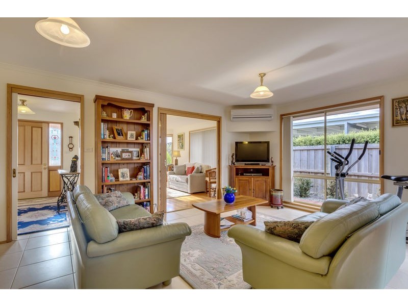 7 Queens Parade, Kingston TAS 7050