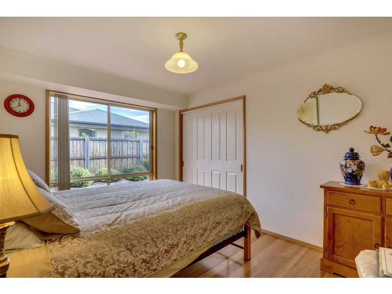 7 Queens Parade, Kingston TAS 7050