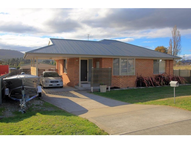 28 Crimson Drive, Margate TAS 7054