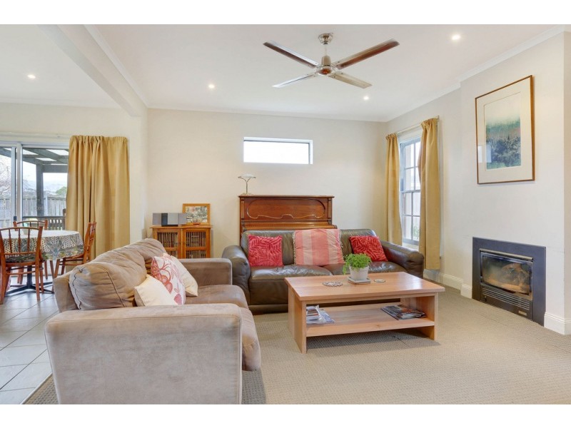 33 Browns Road, Kingston TAS 7050