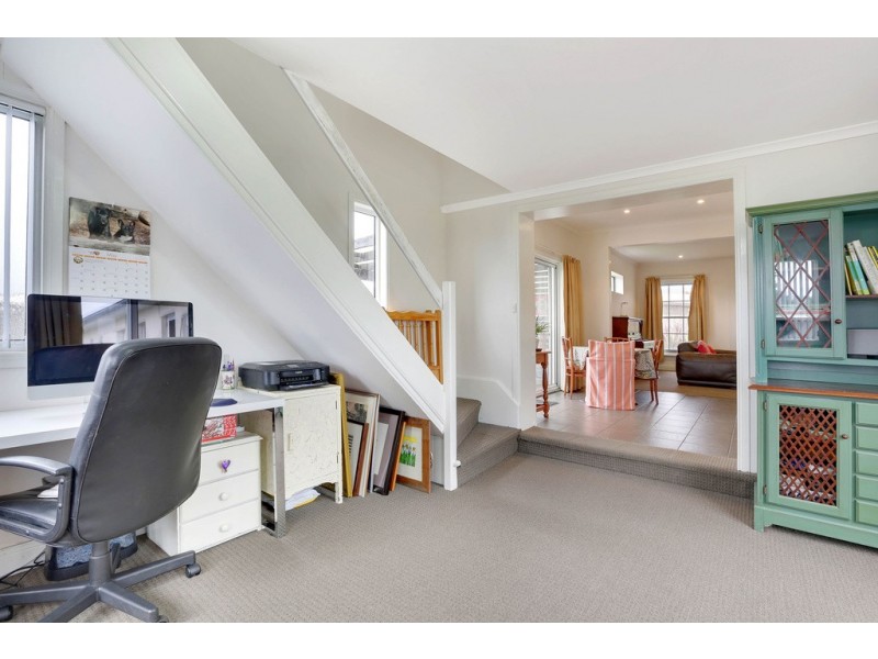 33 Browns Road, Kingston TAS 7050