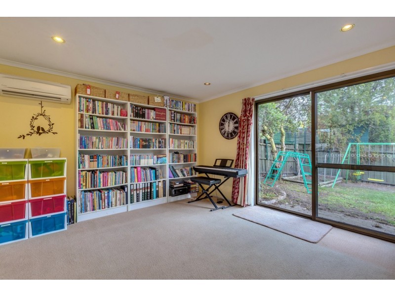 9 Alex Court, Kingston Beach TAS 7050