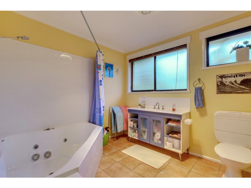 9 Alex Court, Kingston Beach TAS 7050