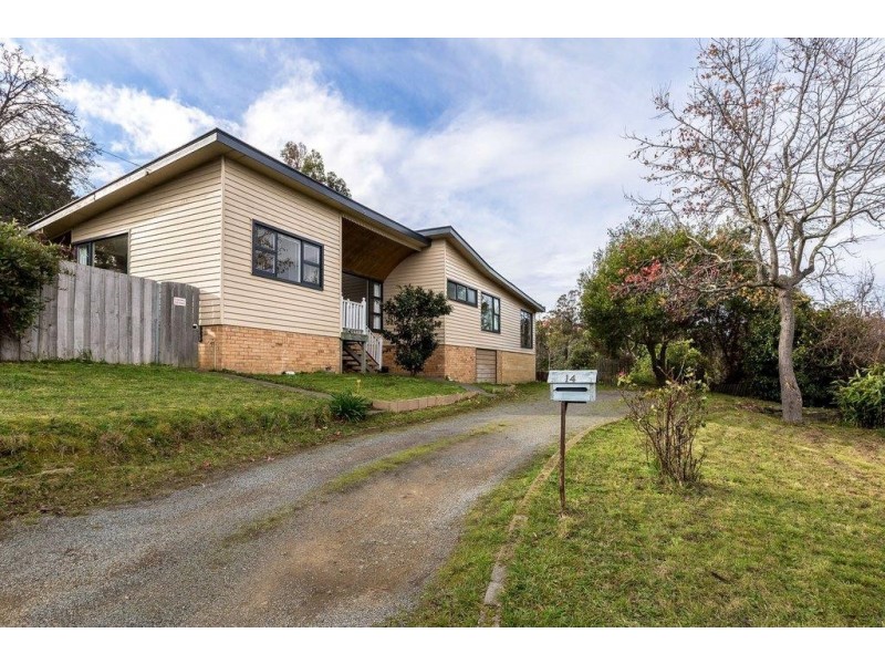 14 Browns Road, Kingston TAS 7050