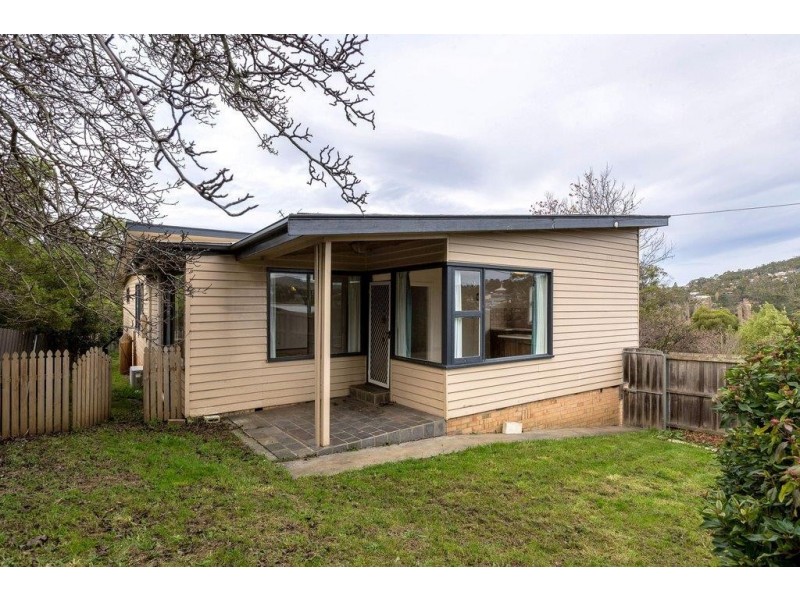 14 Browns Road, Kingston TAS 7050