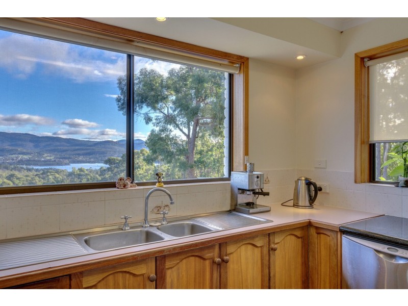 3 Billanbri Court, Blackmans Bay TAS 7052