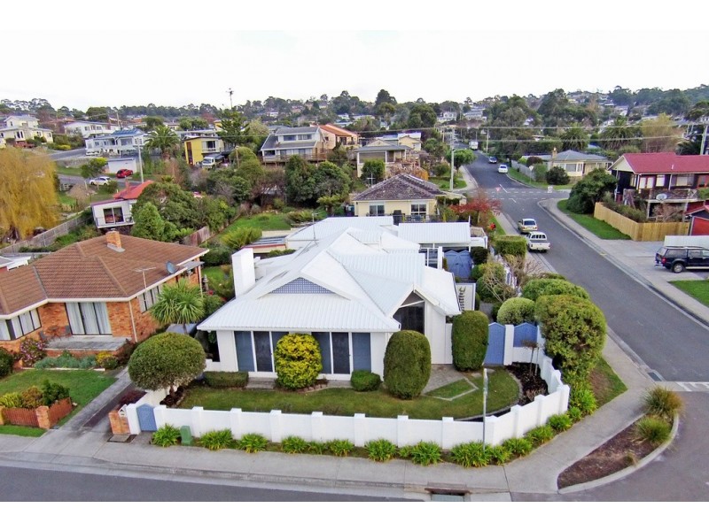 32 Hazell Street, Blackmans Bay TAS 7052