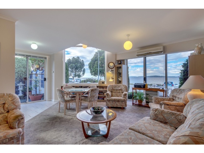 32 Hazell Street, Blackmans Bay TAS 7052