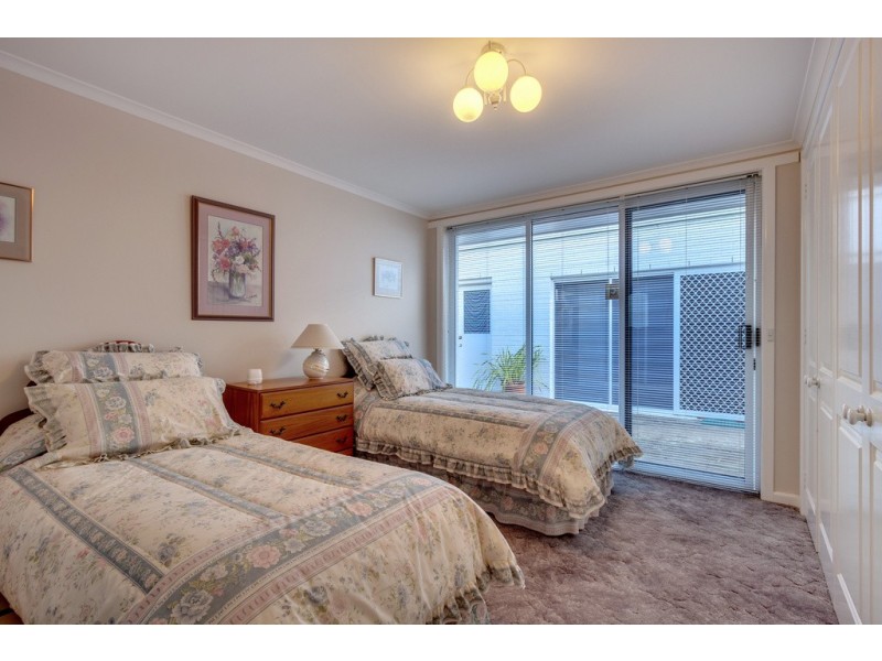 32 Hazell Street, Blackmans Bay TAS 7052