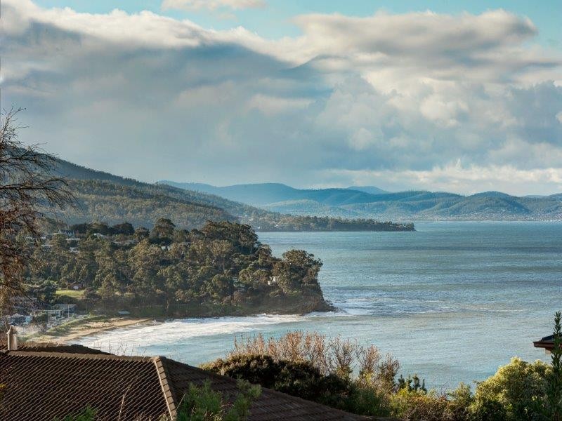 156 Wells Parade, Blackmans Bay TAS 7052