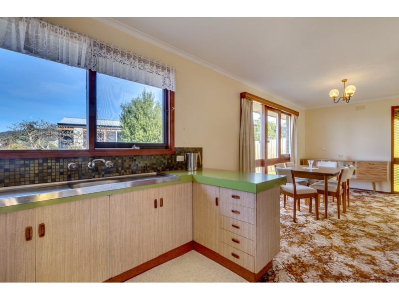 32 Crystal Downs Drive, Blackmans Bay TAS 7052