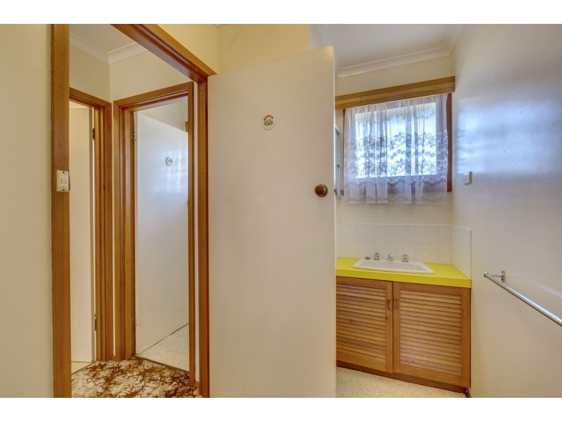 32 Crystal Downs Drive, Blackmans Bay TAS 7052