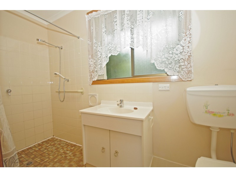 402 Village Drive, Kingston TAS 7050