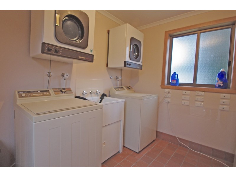 402 Village Drive, Kingston TAS 7050