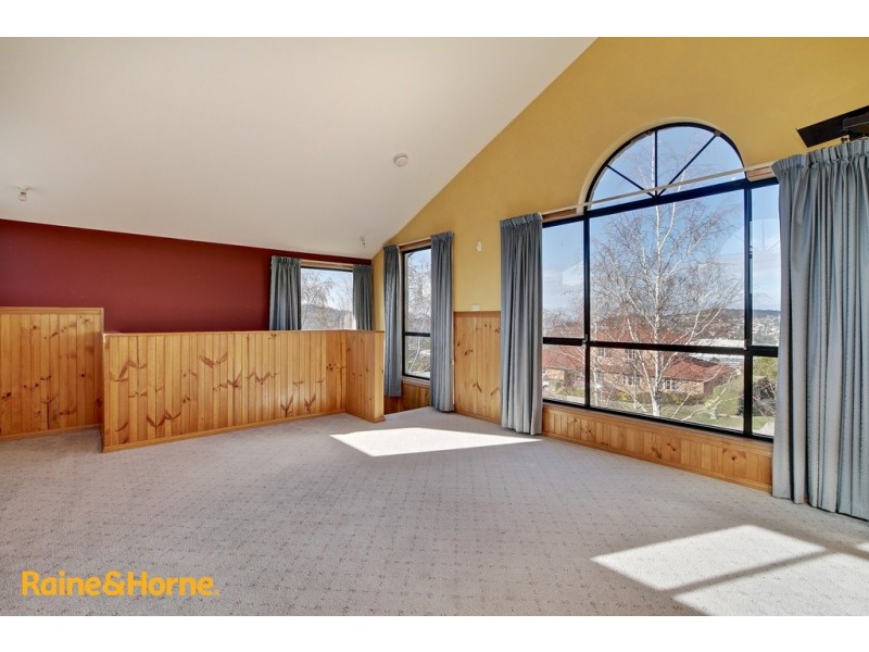 21 Welcome Avenue, Kingston TAS 7050