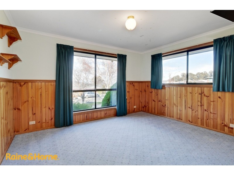 21 Welcome Avenue, Kingston TAS 7050