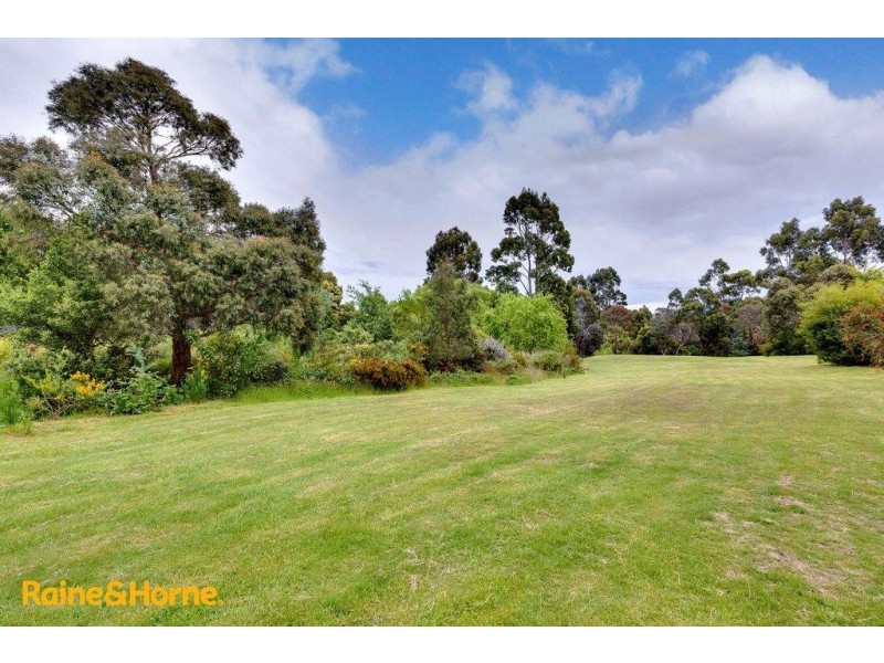 523 Village Drive, Kingston TAS 7050