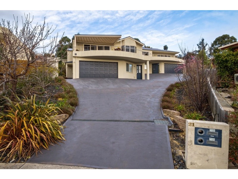 1/21 Olive Place, Kingston TAS 7050