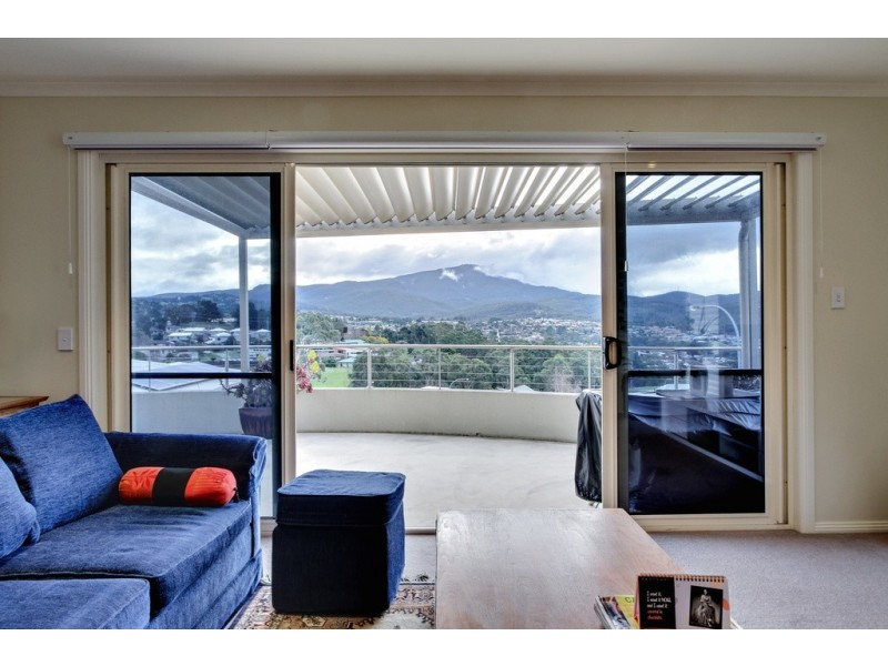 1/21 Olive Place, Kingston TAS 7050