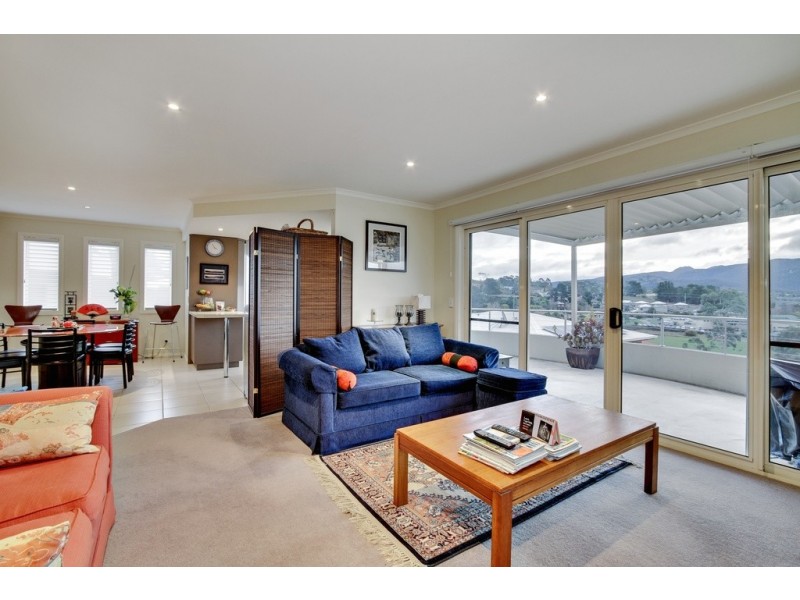 1/21 Olive Place, Kingston TAS 7050