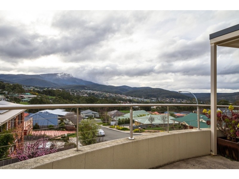 1/21 Olive Place, Kingston TAS 7050