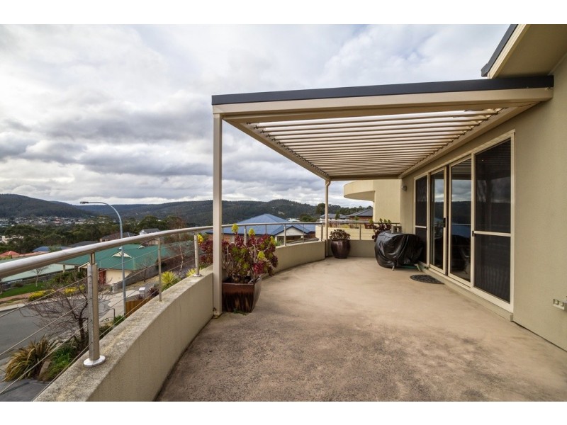 1/21 Olive Place, Kingston TAS 7050