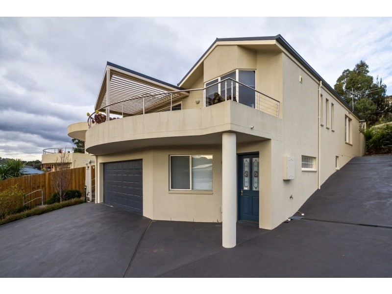 1/21 Olive Place, Kingston TAS 7050