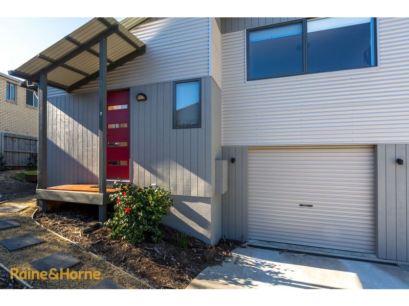 Unit  2/3 Brook Way, Kingston TAS 7050