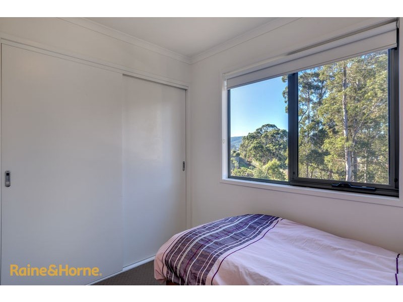 Unit  2/3 Brook Way, Kingston TAS 7050