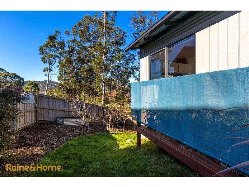 Unit  2/3 Brook Way, Kingston TAS 7050