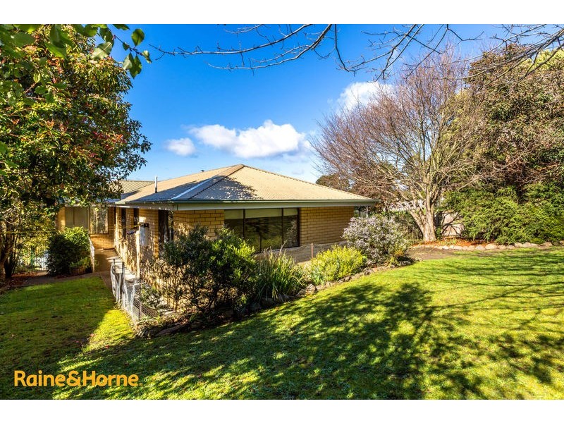 4 Nolan Crescent, Kingston TAS 7050