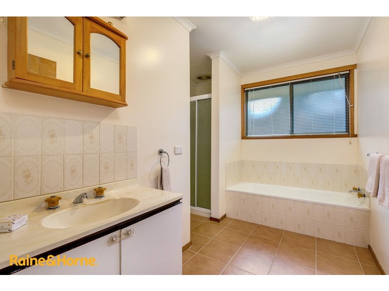 4 Nolan Crescent, Kingston TAS 7050