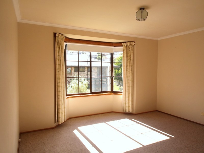 2/49 Hiern Road, Blackmans Bay TAS 7052