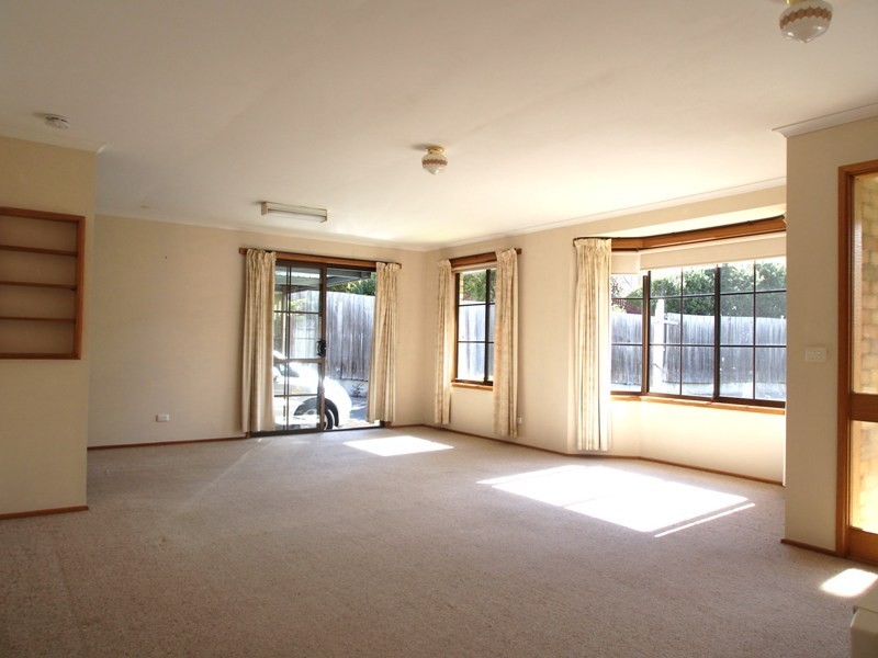 2/49 Hiern Road, Blackmans Bay TAS 7052