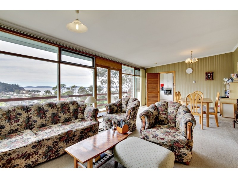 34 Roslyn Avenue, Kingston Beach TAS 7050